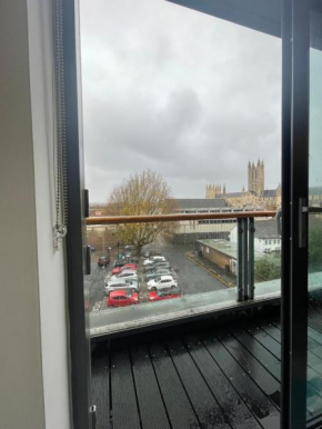 City Centre flat with Balcony